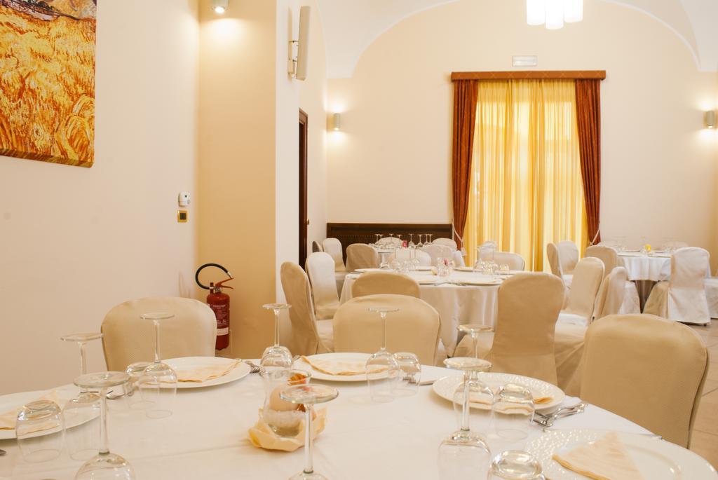 Le Cheminee Business Hotel Napoli Kültér fotó