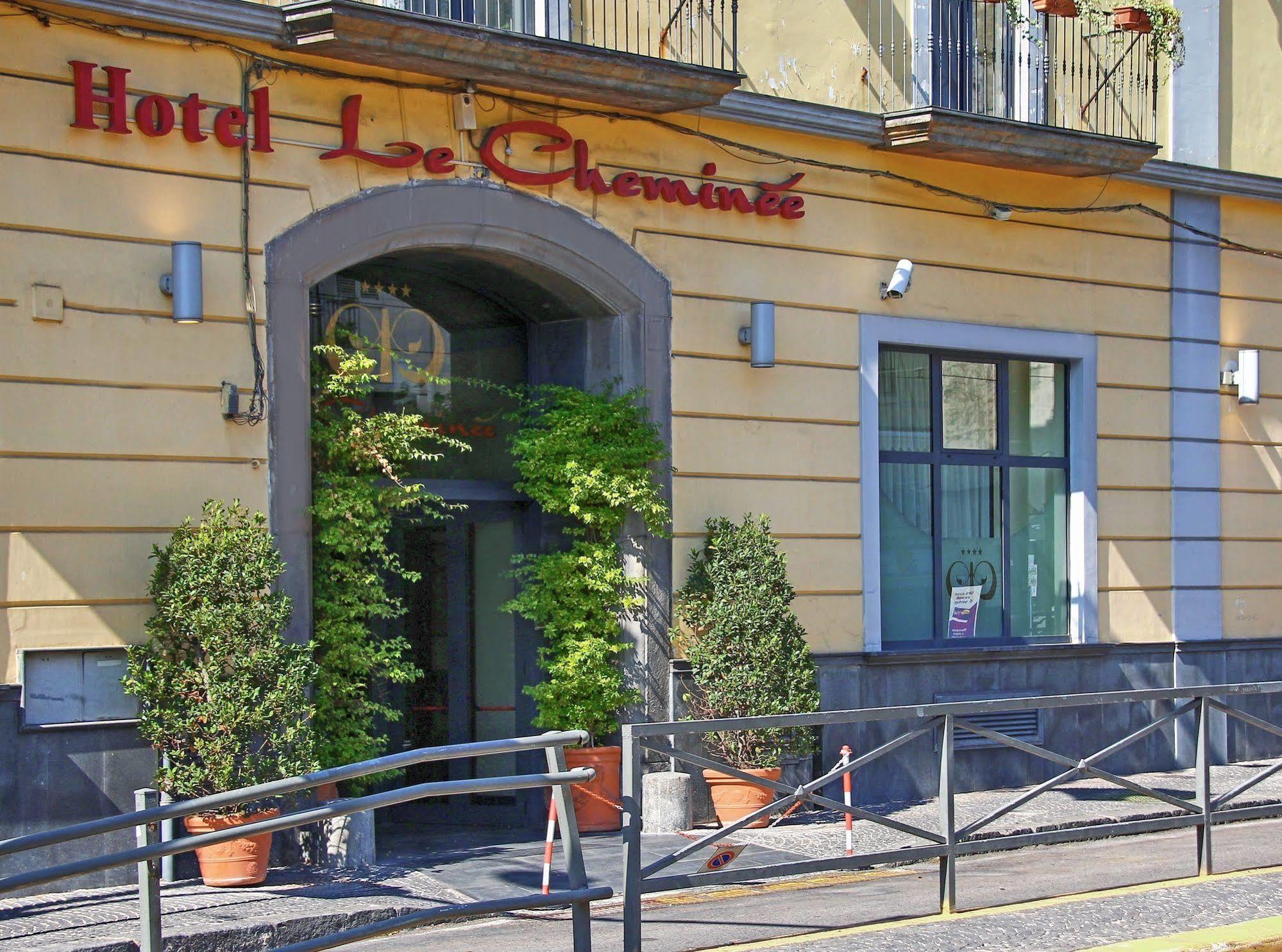 Le Cheminee Business Hotel Napoli Kültér fotó