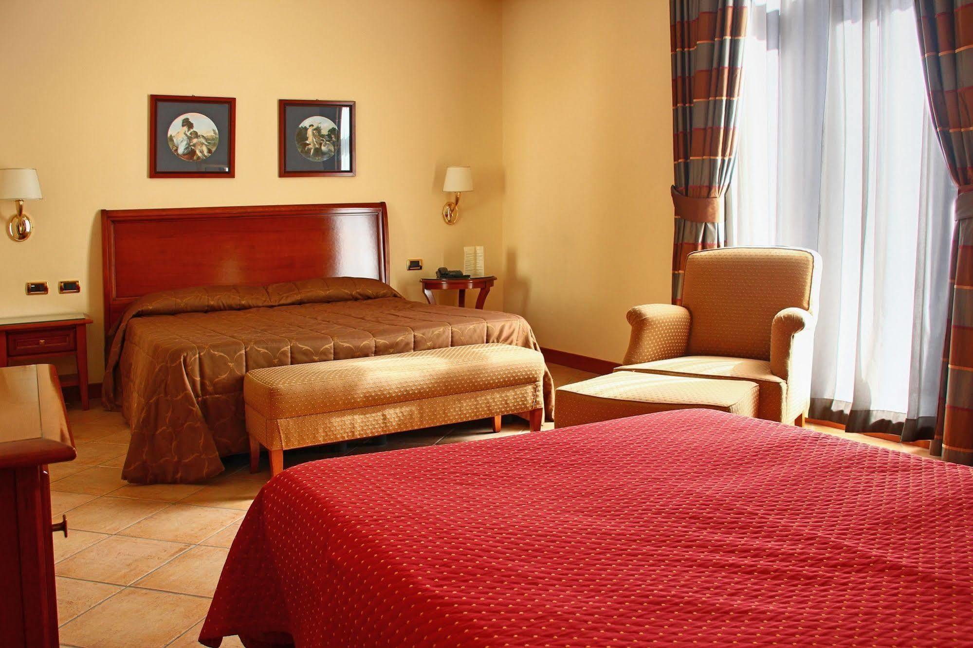 Le Cheminee Business Hotel Napoli Kültér fotó