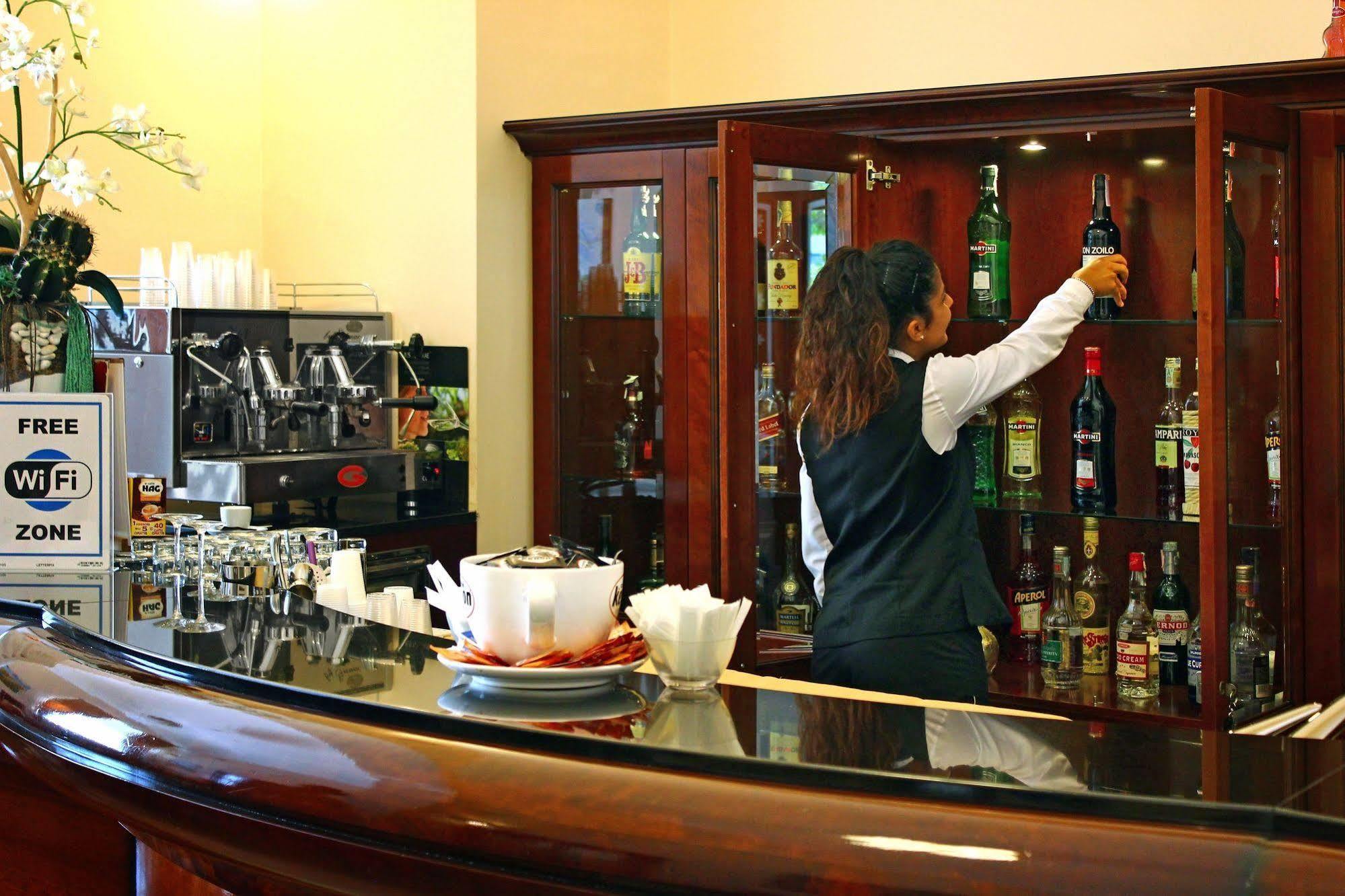 Le Cheminee Business Hotel Napoli Kültér fotó